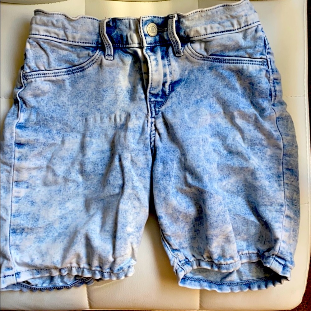 I am selling Old Navy acid Jean shorts size 10 10